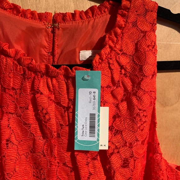NWT Trina Turk lace cocktail dress - Picture 3 of 3
